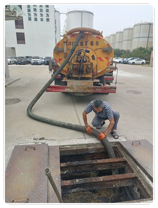 鹤城隔油池清掏