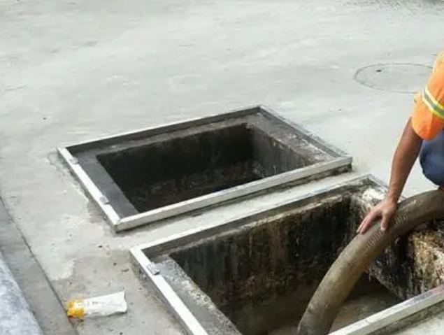 鹤城化粪池清理